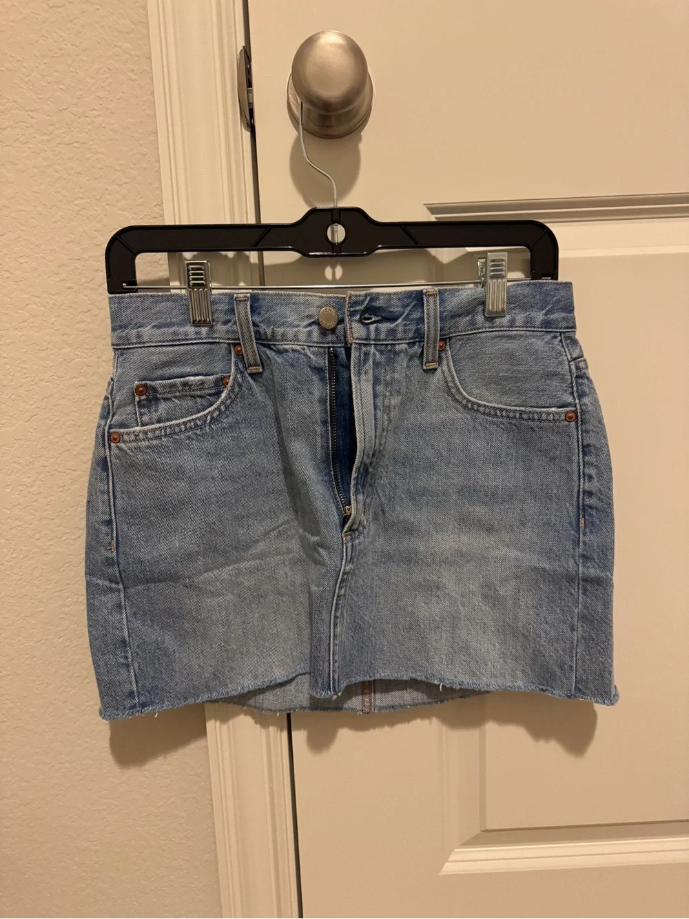 Aritzia Denim Forum The Tori Mini Denim Skirt size 25